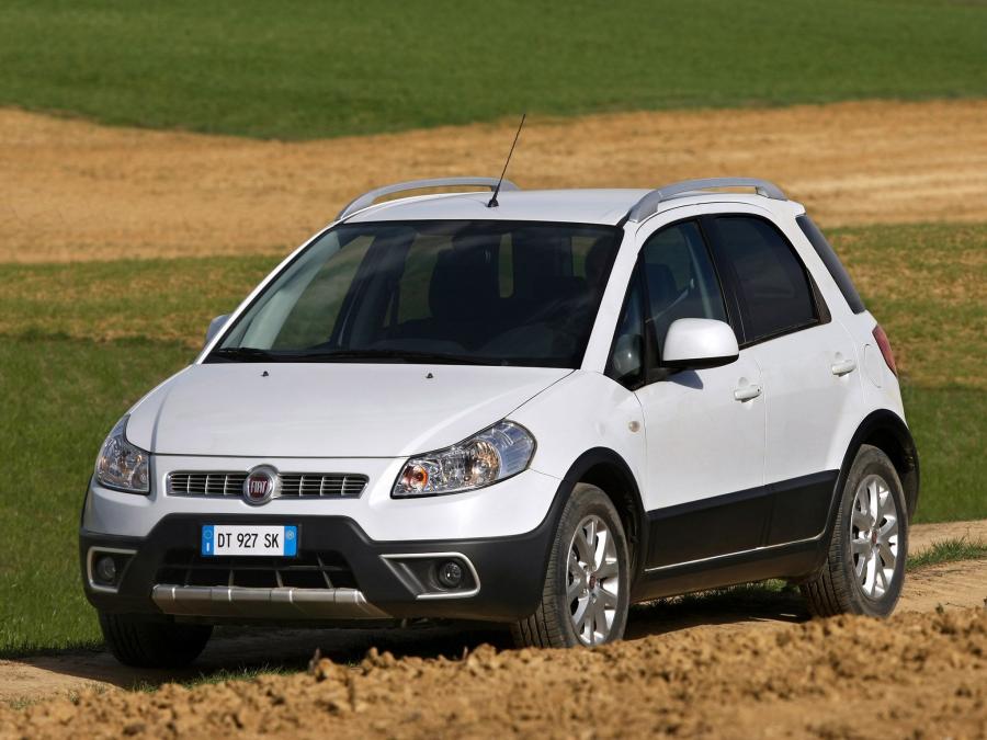  Fiat Sedici 2009 года  (фото 13 из 30)